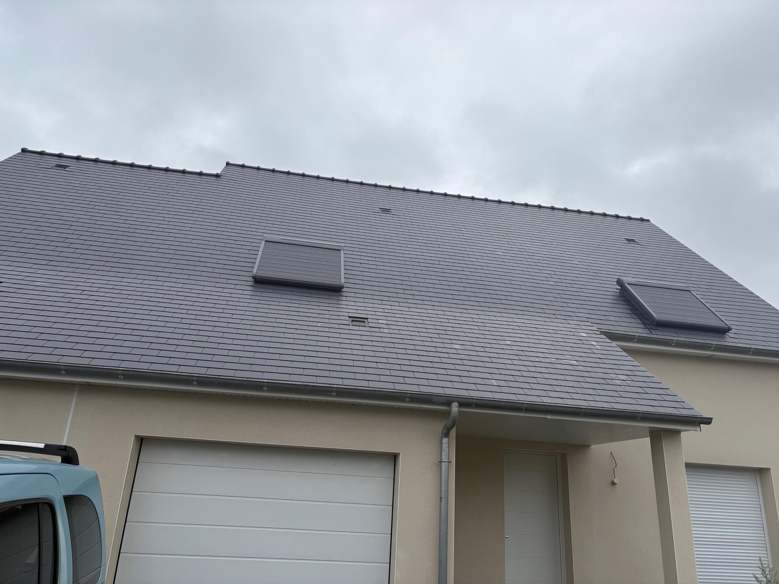 Pose Volet Roulant sur Velux - Maison