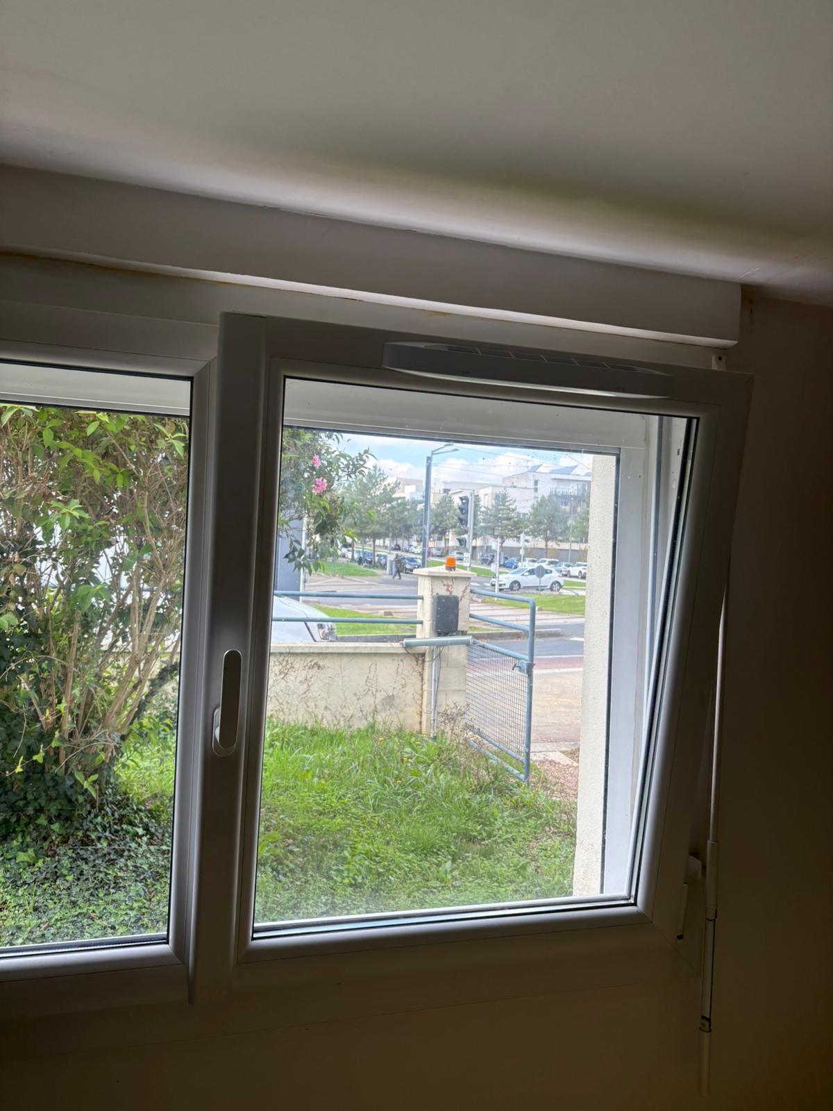 grille-ventilation-fenêtre-1